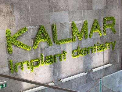 Parete vegetale - pareti verdi interni - Kalmar Implant Dentistry